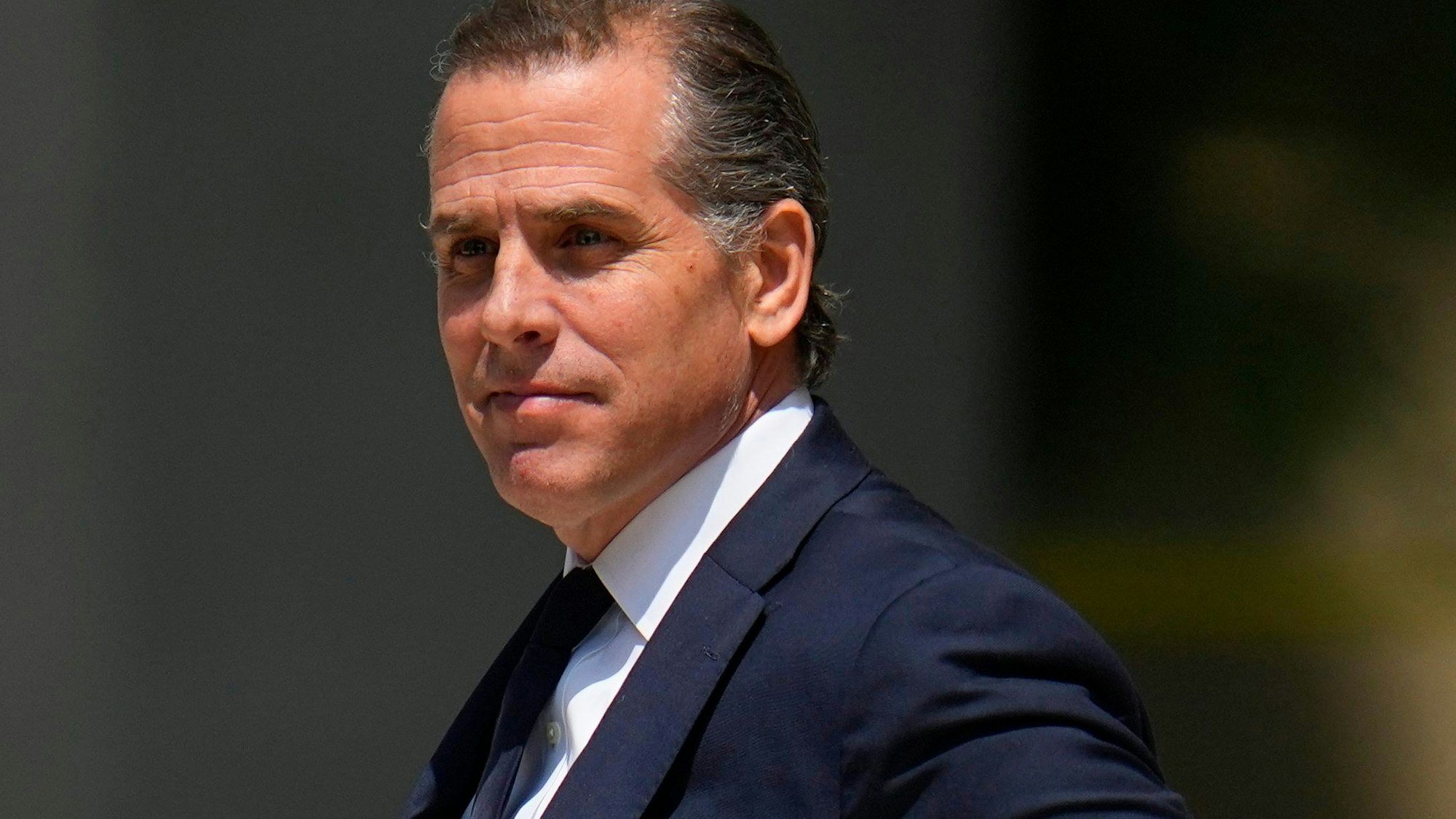 Hunter Biden, Sohn von US-Präsident Biden, verlässt nach einem Gerichtstermin das Gerichtsgebäude.
