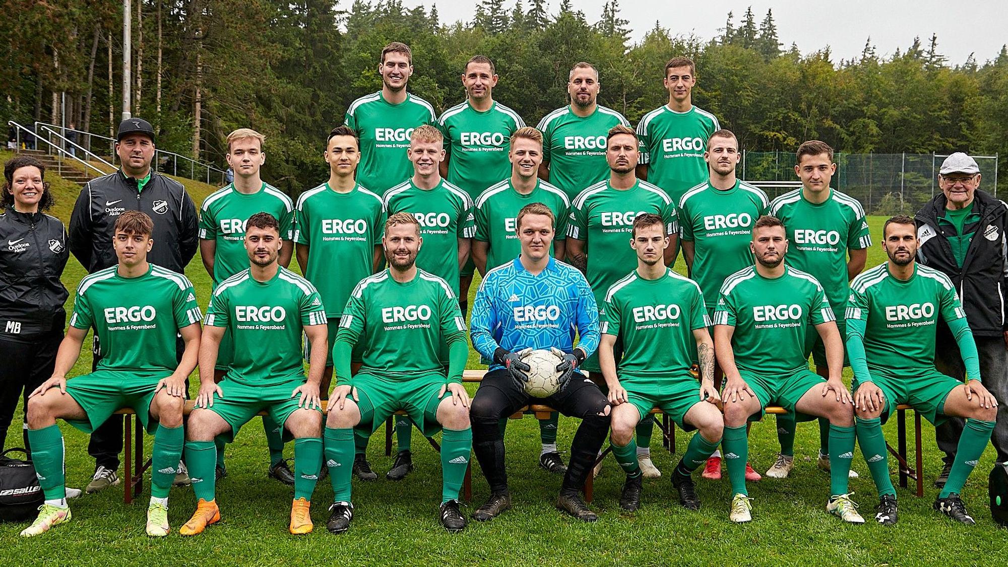Das Bild zeigt die Mannschaft des SV Sötenich.