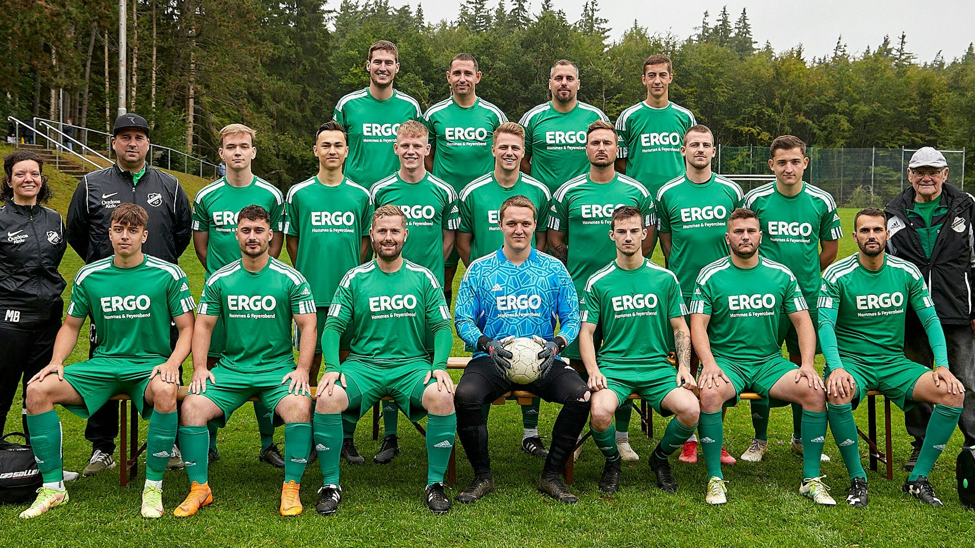 Das Bild zeigt die Mannschaft des SV Sötenich.