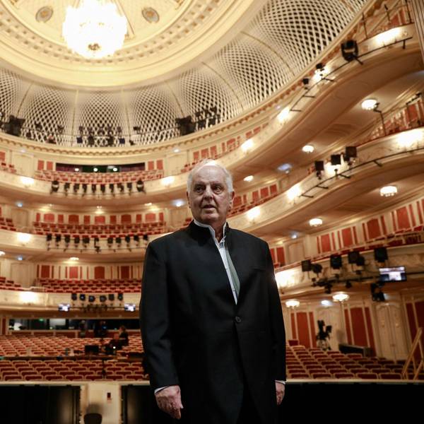 Dieses Foto vom 29. September 2017 zeigt den Dirigenten Daniel Barenboim bei einem Fototermin in der Staatsoper in Berlin.