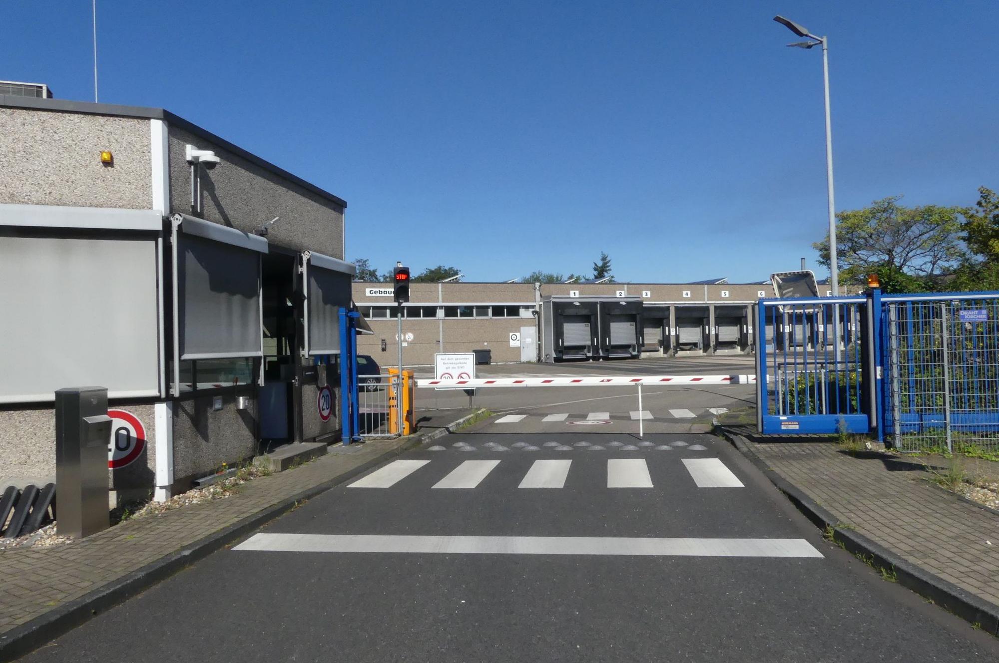 Die leerstehenden Gebäude der früheren Kosmetik-Fabrik Coty an der Wilhelm-Mauser-Straße