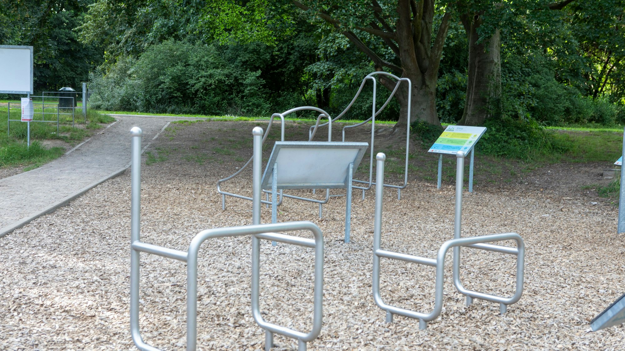 Fitness-parcours an der Groov in Zündorf