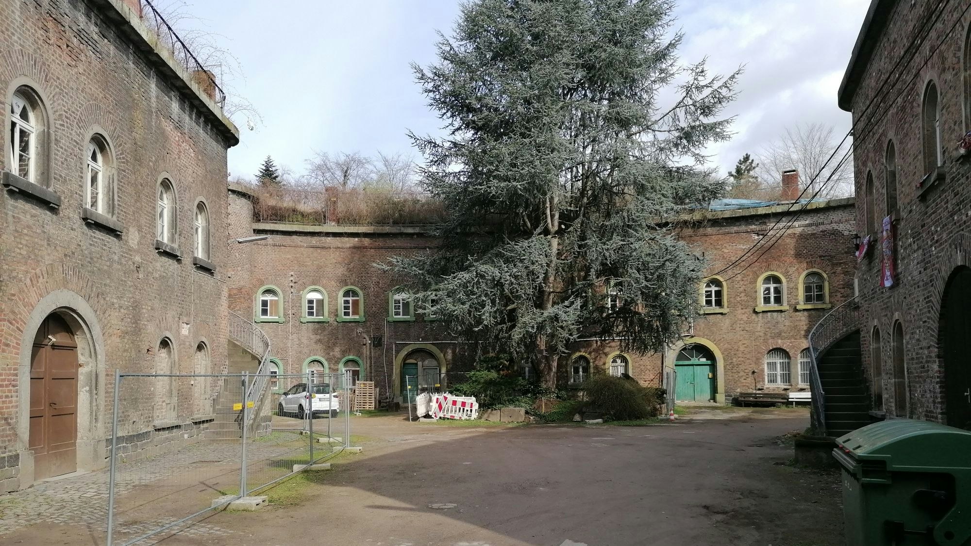 Das Fort X im April 2023.