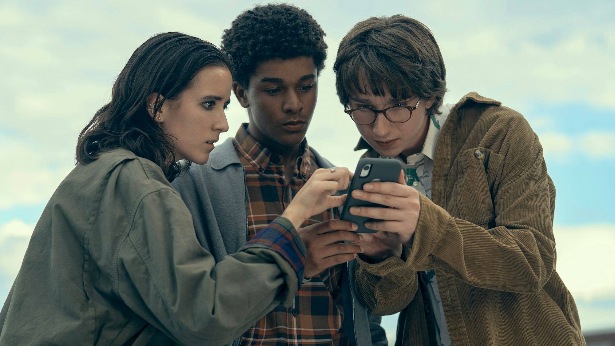 Abby Corrigan (Ema Winslow), Jaden Michael (Mickey Bolitar), Adrian Greensmith (Arthur "Spoon" Spindell)