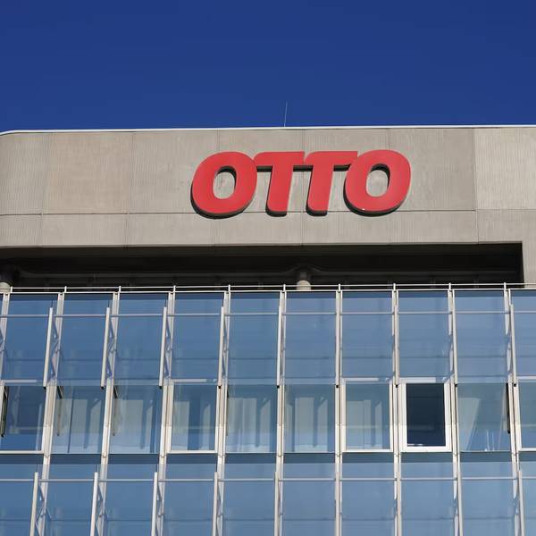 Blick auf die Zentrale des Handelsunternehmens Otto