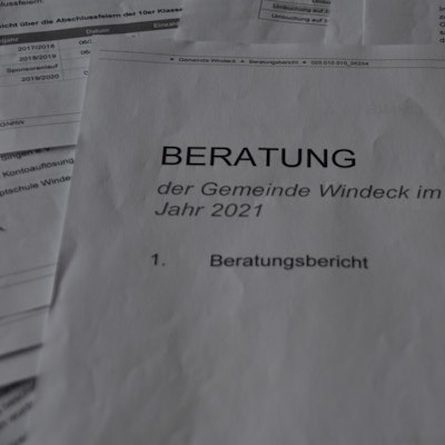 Das Deckblatt eines Prüfberichts.