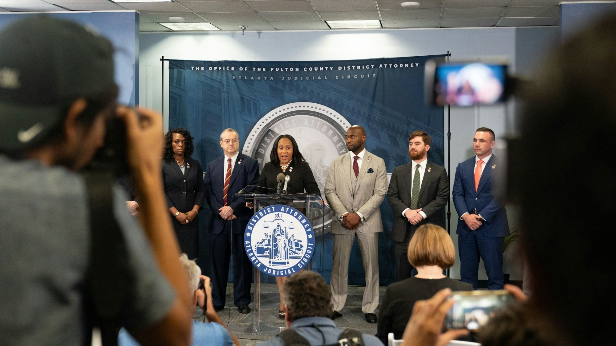 ATLANTA, GEORGIA - AUGUST 14: Fulton County District Attorney Fani Willis speaks at a news conference at the Fulton County Government building on August 14, 2023 in Atlanta, Georgia. A grand jury today handed up an indictment naming former President Donald Trump and his Republican allies over an alleged attempt to overturn the 2020 election results in the state.   Megan Varner/Getty Images/AFP (Photo by Megan Varner / GETTY IMAGES NORTH AMERICA / Getty Images via AFP)