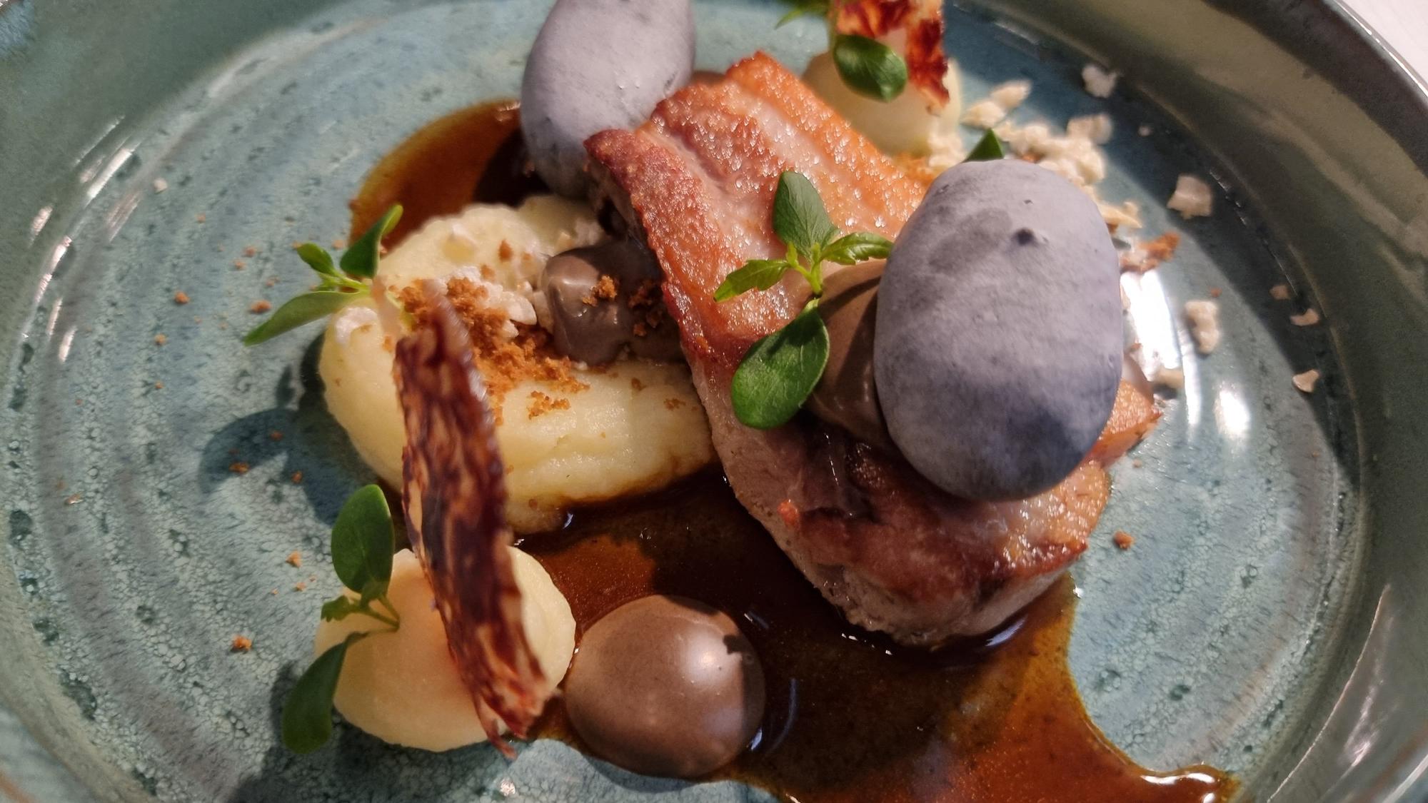 Restaurant-Kritiker Carsten Henn war in der Weinbar von Luis Dias in Köln-Marienburg zu Gast. Auf dem Bild sieht man ein Gericht aus der Menükarte.