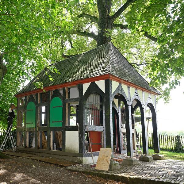 Das Foto zeigt die Rochus-Kapelle bei Sand in Bergisch Gladbach.