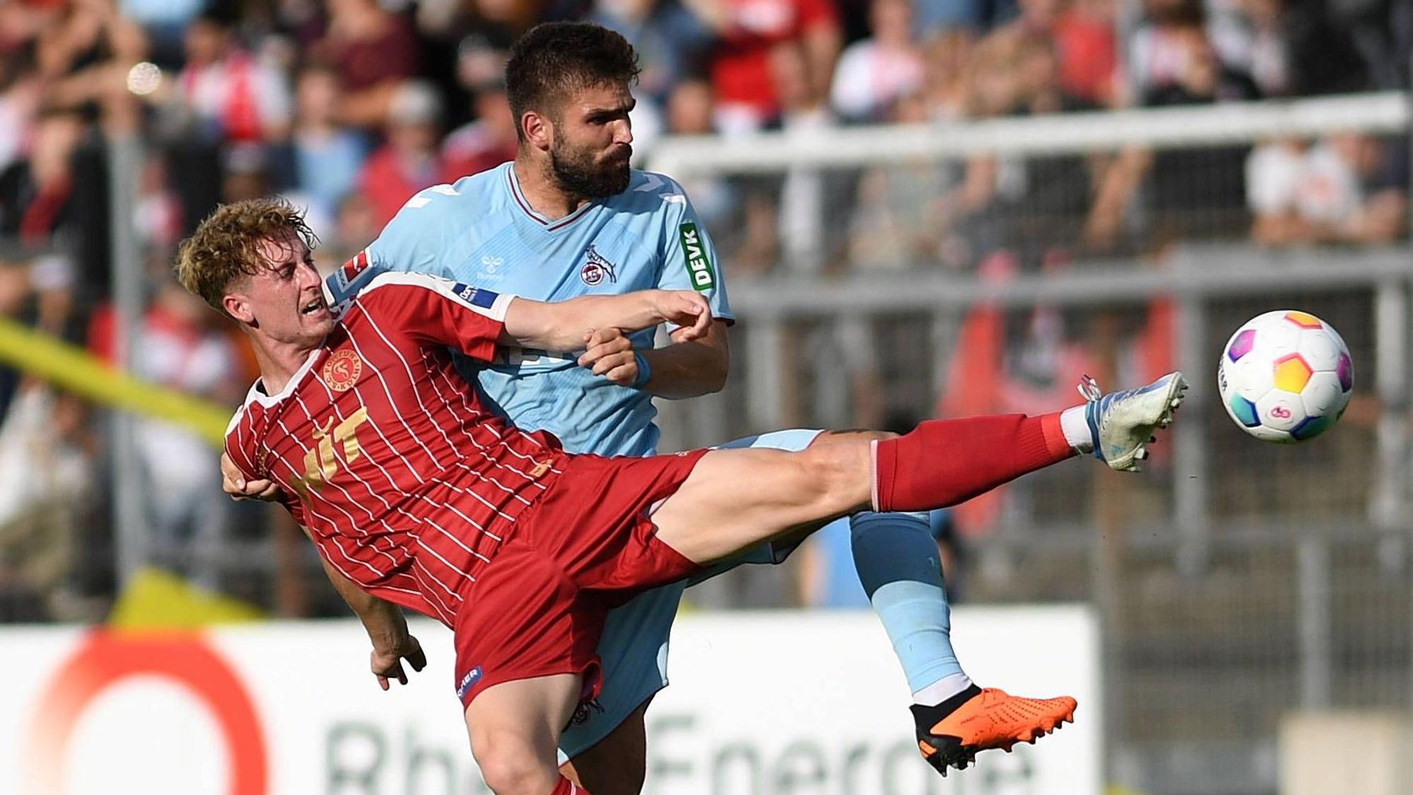Nikola Soldo im Test gegen Justin Steinkoetter von Fortuna Köln