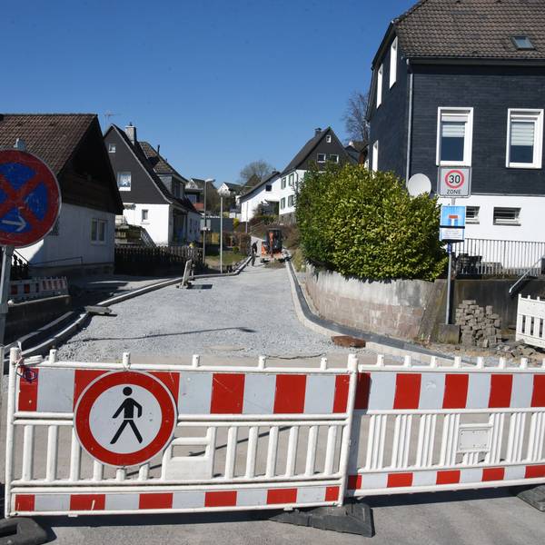 Gesperrte Straße in Wolfsiepen.
