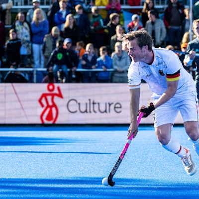 21.05.2022, FIH Pro League, Berlin, Deutschland - Argentinien 6-3, Hockey Mats Grambusch GER weiß 3 BHC Berlin Berlin Deutschland *** 21 05 2022, FIH Pro League, Berlin, Germany Argentina 6 3, Hockey Mats Grambusch GER white 3 BHC Berlin Berlin Germany Honamas - ARG 6-3 21.05.05.22 LR-7062