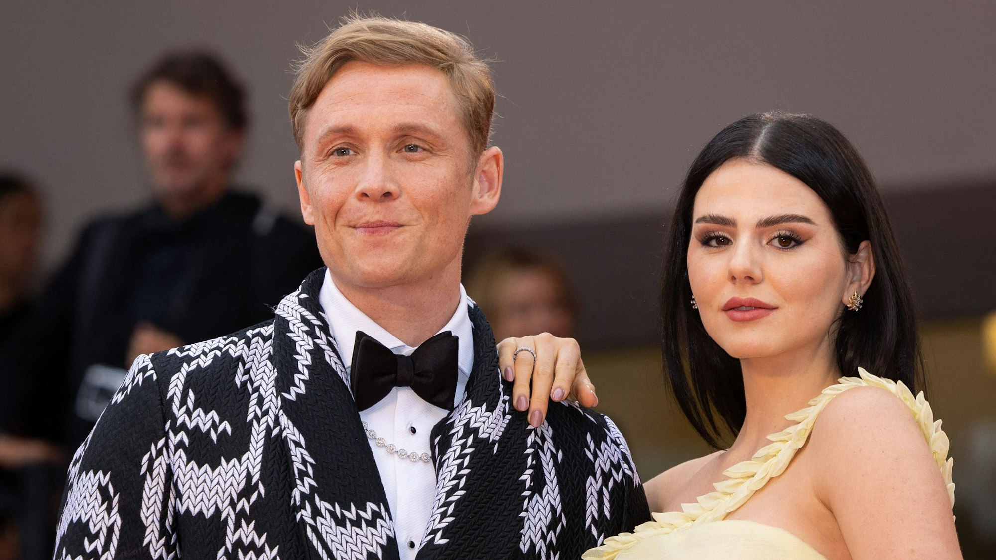 Matthias Schweighöfer und seine Freundin Ruby O. Fee in Cannes.