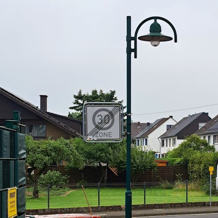 Um Energie zu sparen, soll die Straßenbeleuchtung auf den Niederkasseler Straßen auch in Zukunft zwischen 1 und 5 Uhr ausgeschaltet bleiben.