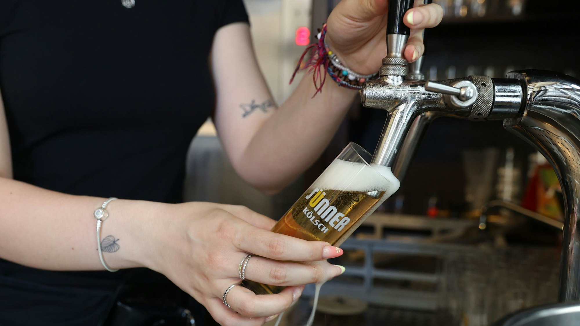 Die Hand von der Köbine Anna im Sünner-Brauhaus „Im Walfisch“