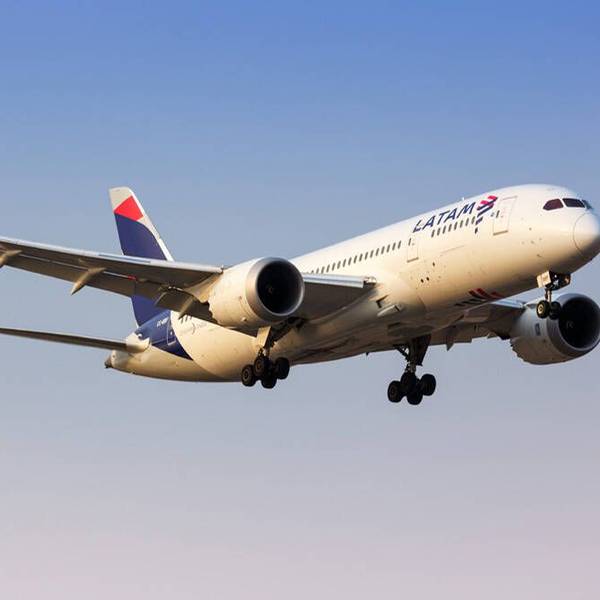 Ein Boeing 787-8 Dreamliner von Latam.