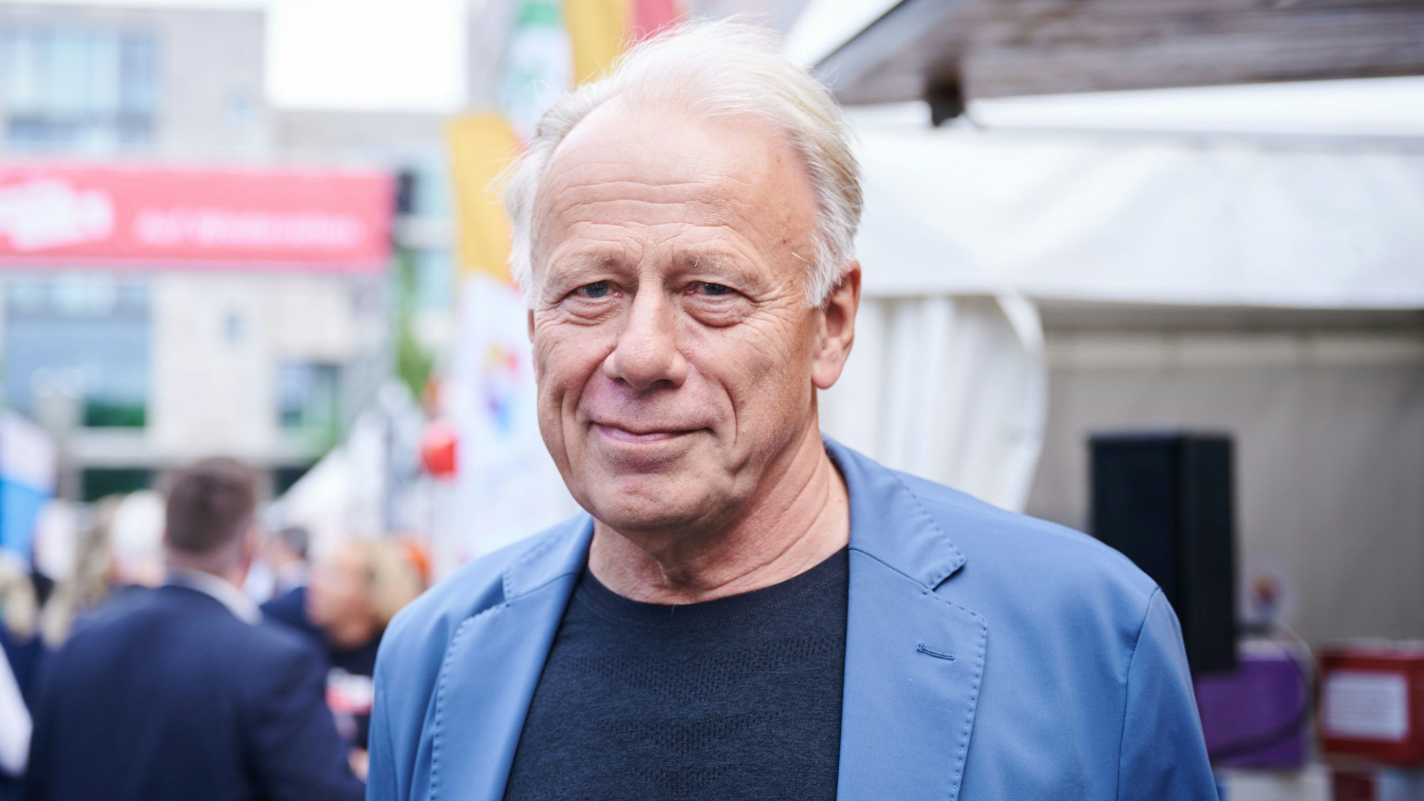 ARCHIV - 03.07.2023, Berlin: Jürgen Trittin (Bündnis90/Die Grünen) kommt auf das Sommerfest der niedersächsischen Landesregierung.