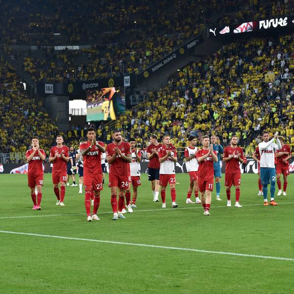 Ein enttäuschter 1. FC Köln verabschiedet sich von den Fans im Dortmunder Signal-Iduna-Park.