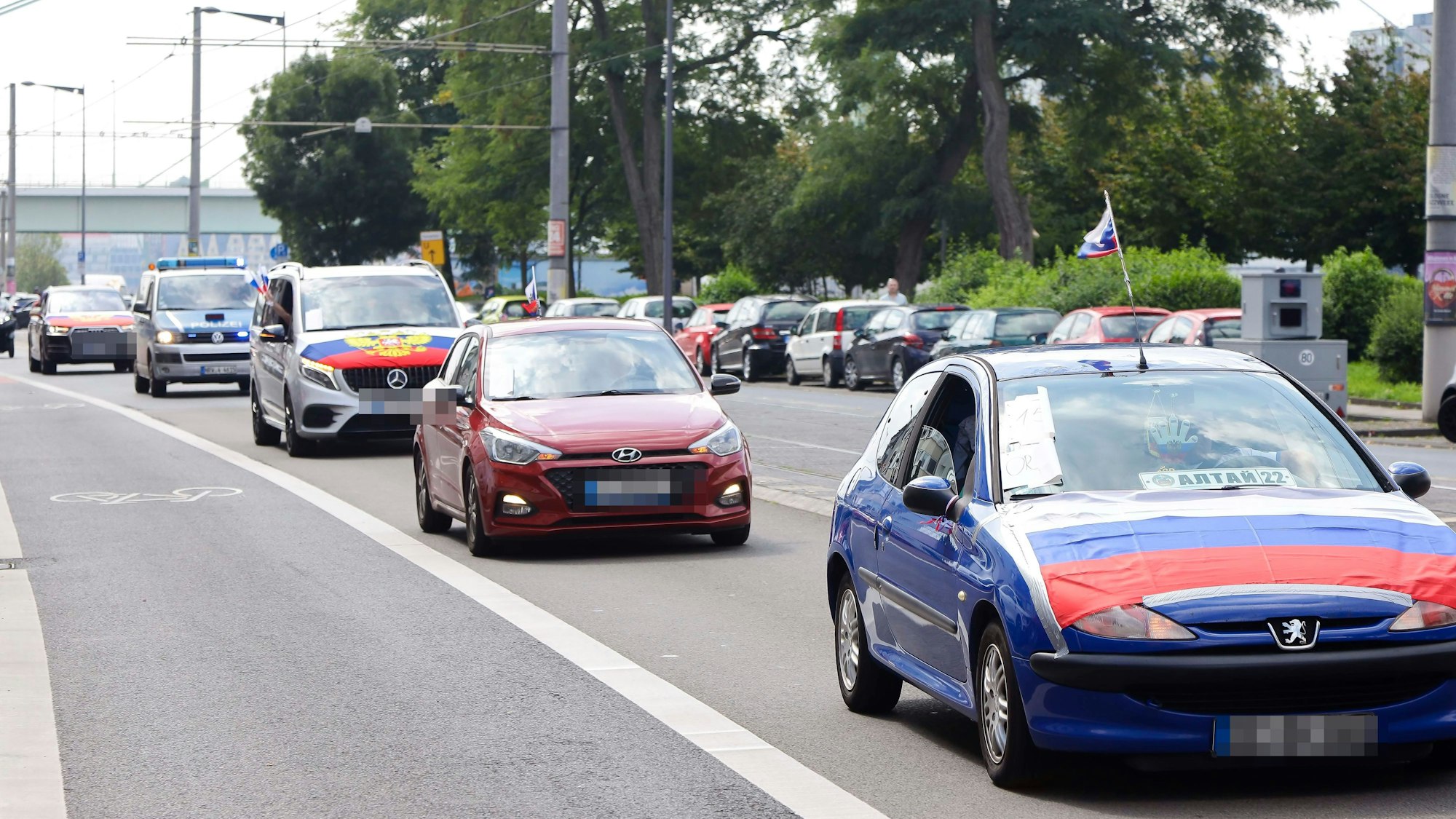 Der pro-russische Autokorso.