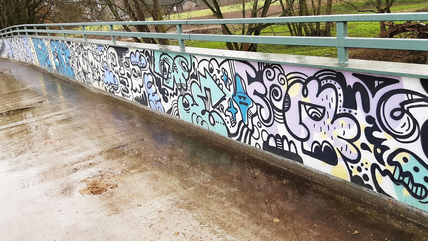 Graffiti in Leverkusen / Rundgang mit Carsten Klett