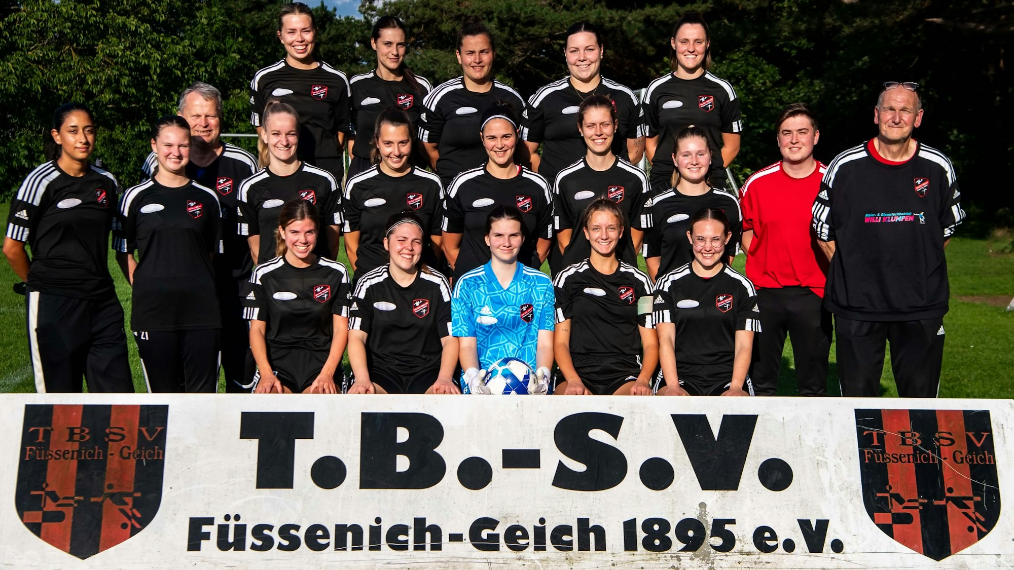Das Bild zeigt die Mannschaft des TB-SV Füssenich-Geich.