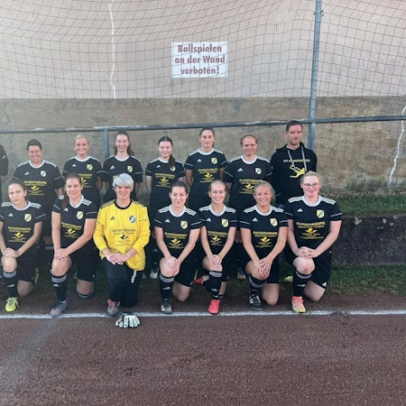 Das Bild zeigt die Mannschaft des SV Mutscheid.