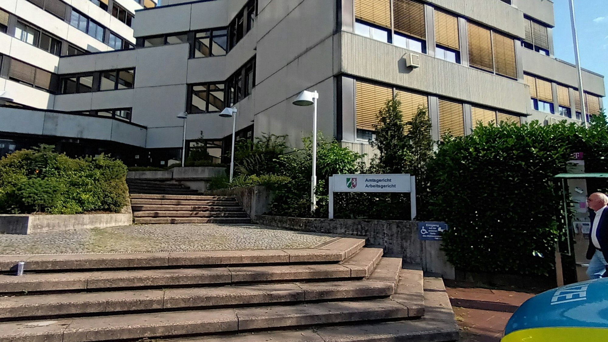 Eingangsbereich des Amtsgerichts Siegburg