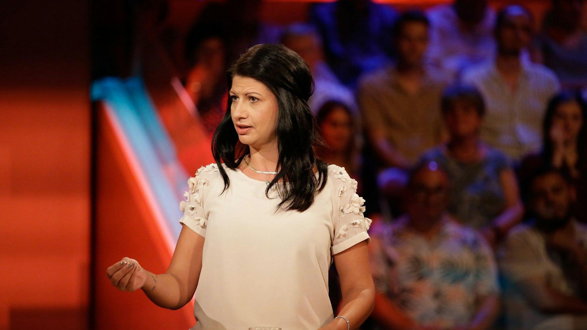 Christina Künne, Bäckerei-Inhaberin, berichtet bei „Hart aber fair“ über die Preissteigerungen in ihrer Branche.