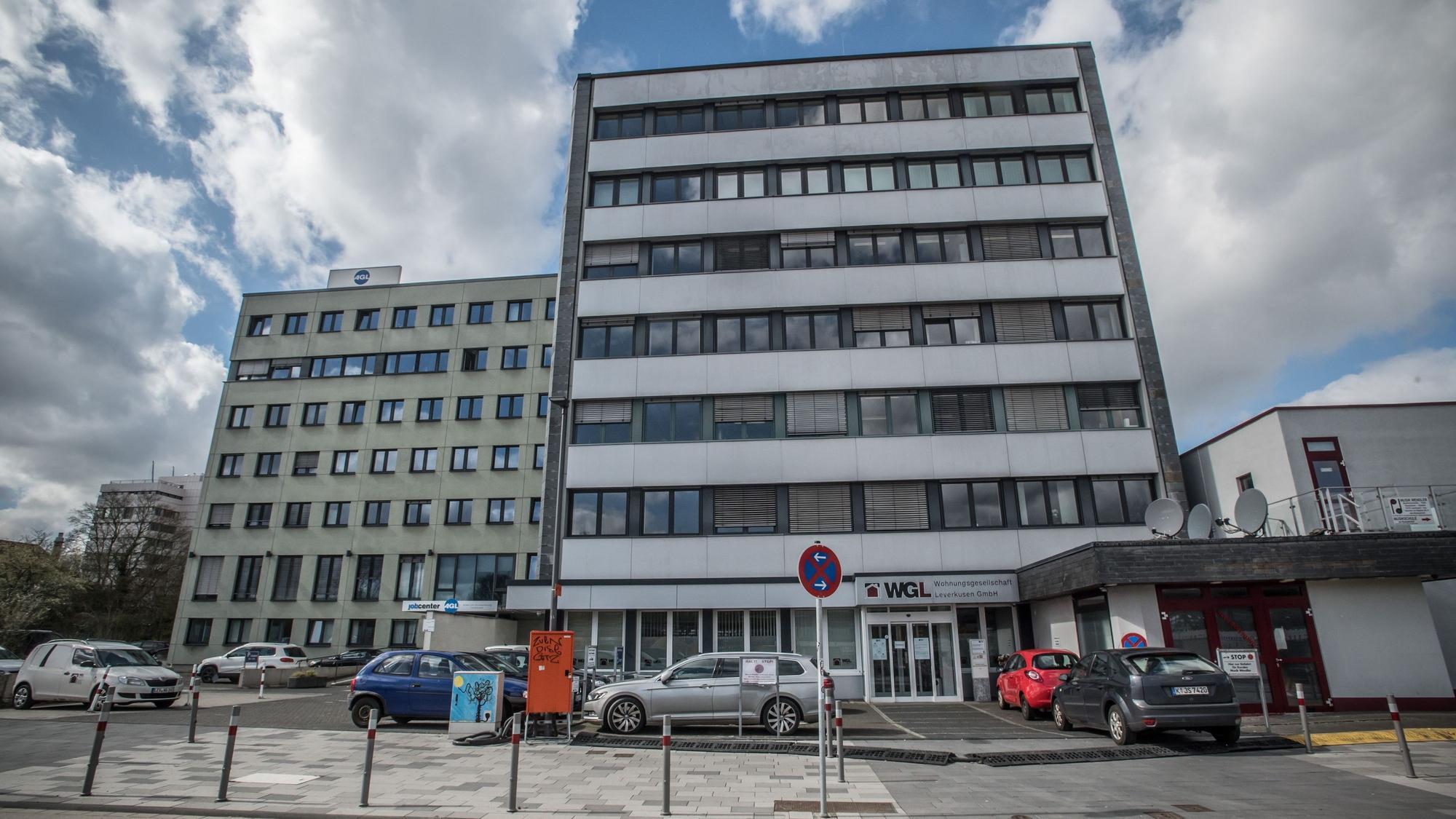 Die WGL-Verwaltung gegenüber des Wiesdorfer Bahnhofs