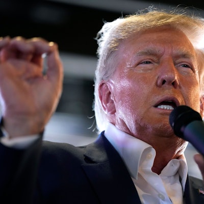 Donald Trump sieht sich mit vier Anklagen konfrontiert.