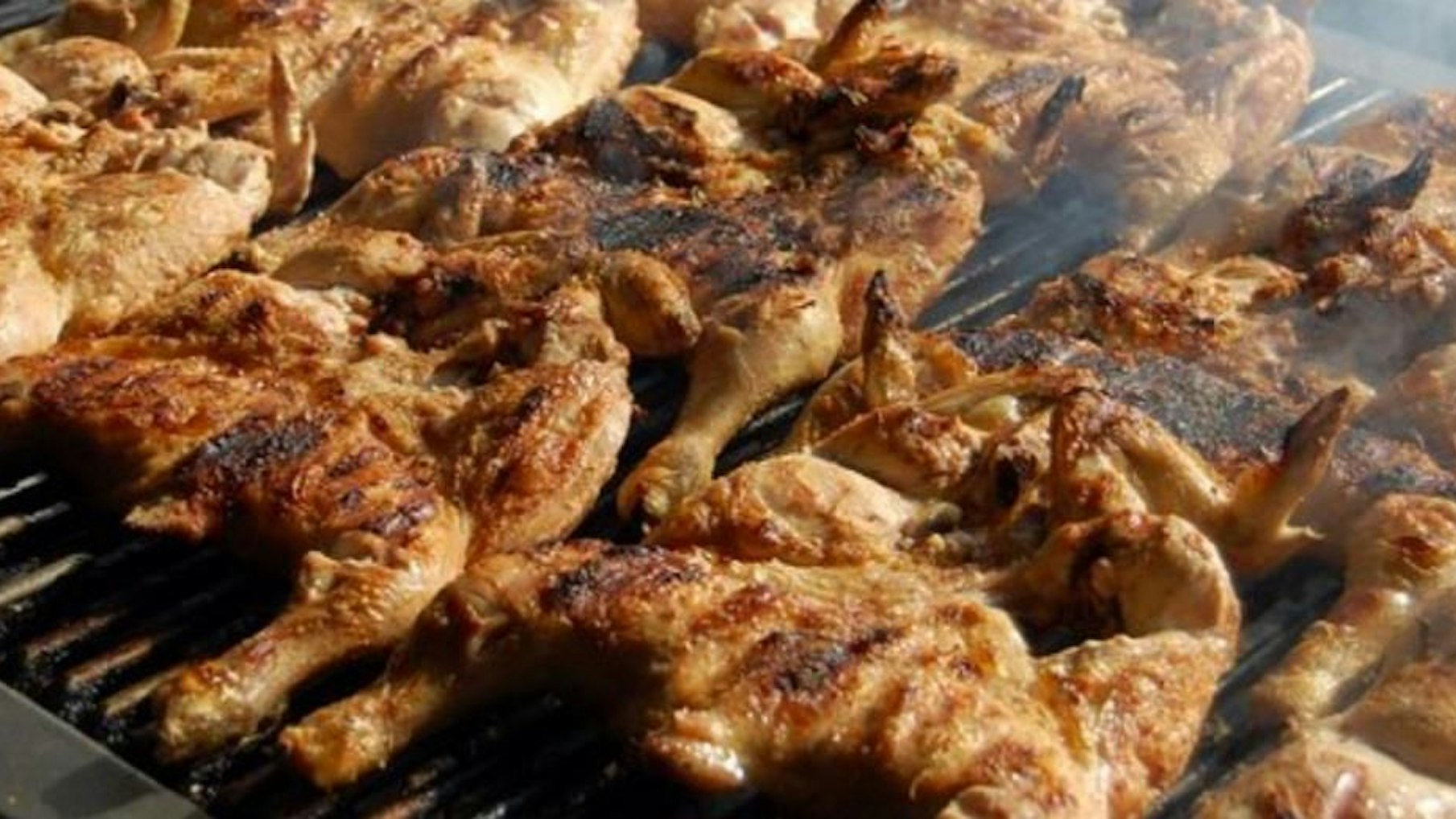 Lammkotletts auf dem Grill im Restaurant Vasco da Gama