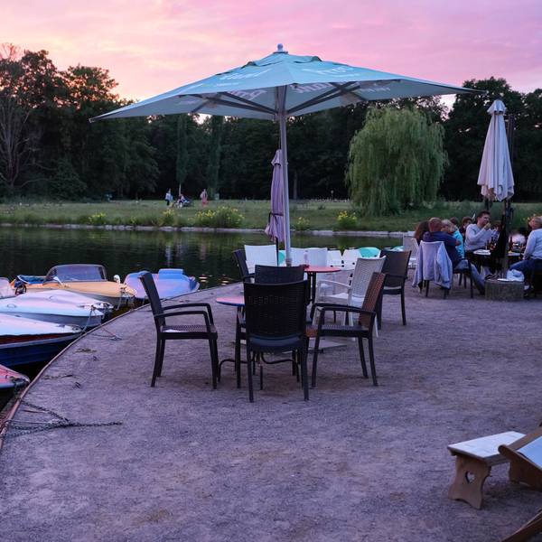 Der Kalscheurer Weiher ist auch zum Sonnenuntergang ein schöner Ort.