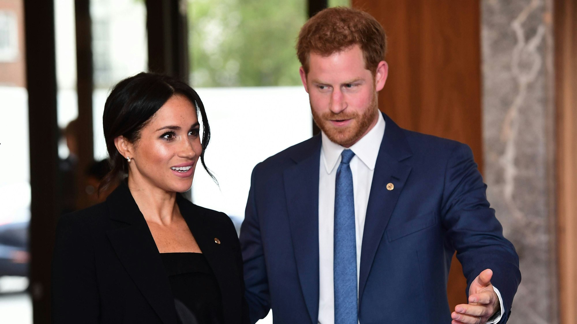 Meghan Markle und Prinz Harry bei einem öffentlichen Auftritt.