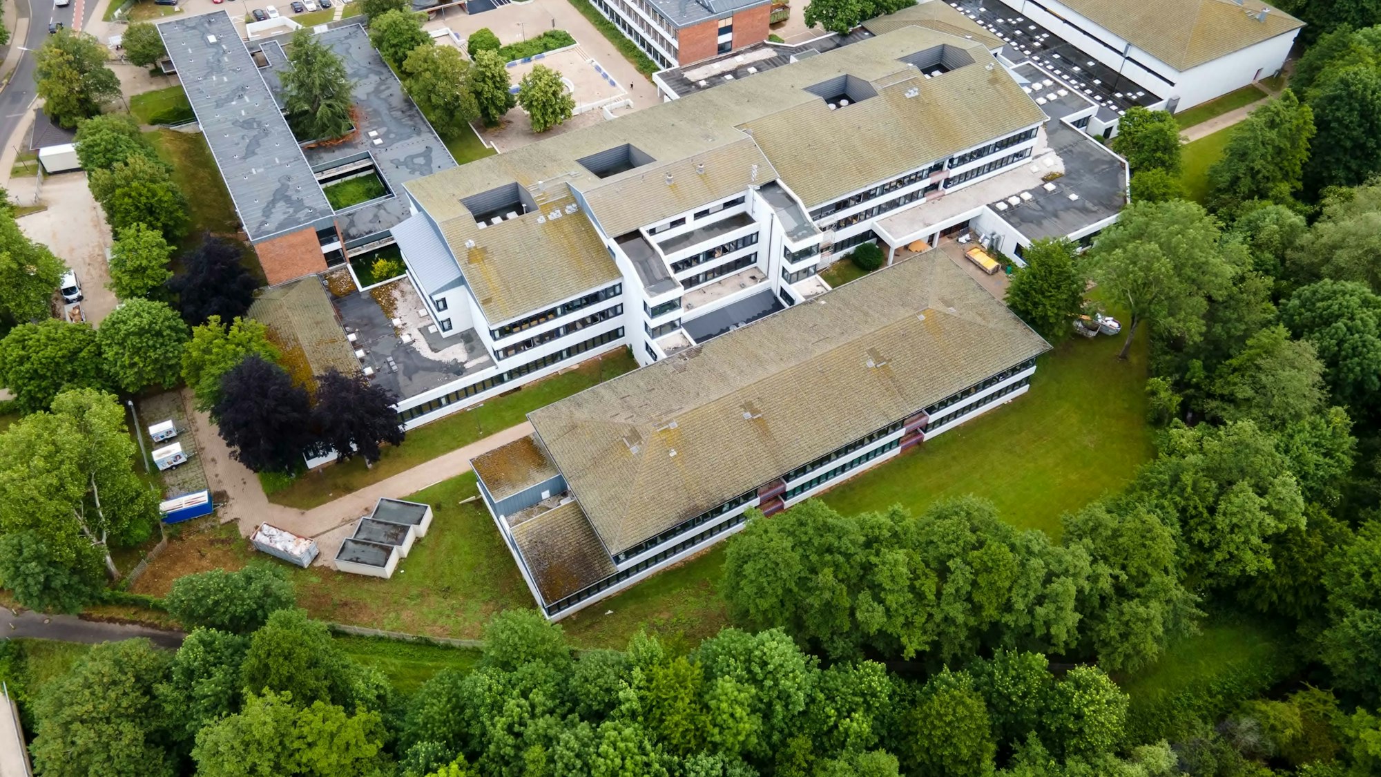 Das Luftbild zeigt die Berufsschule in Euskirchen.