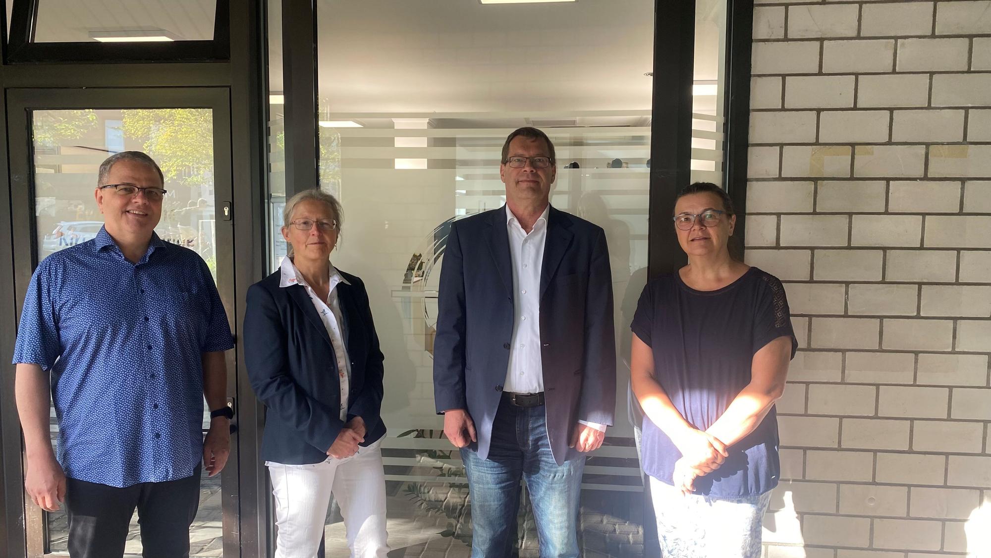 Das Pfarrteam in Leichlingen: Pfarrer Ulrich Görn (v.l.), Pfarrerin Petra Steffen, Pfarrer Lehmann-Pape und Diakonin Petra Schütz