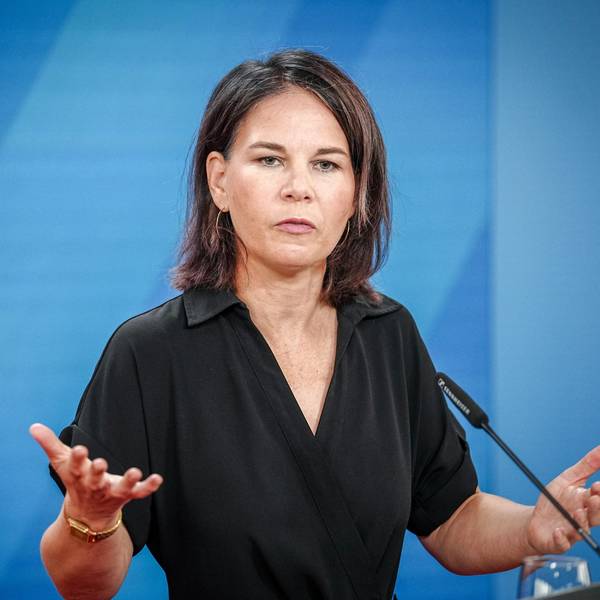 24.08.2023, Berlin: Annalena Baerbock (Bündnis 90/Die Grünen), Außenministerin, gibt nach einem Treffen mit dem kirgisischen Außenminister Kulubajew eine Pressekonferenz. Foto: Kay Nietfeld/dpa +++ dpa-Bildfunk +++