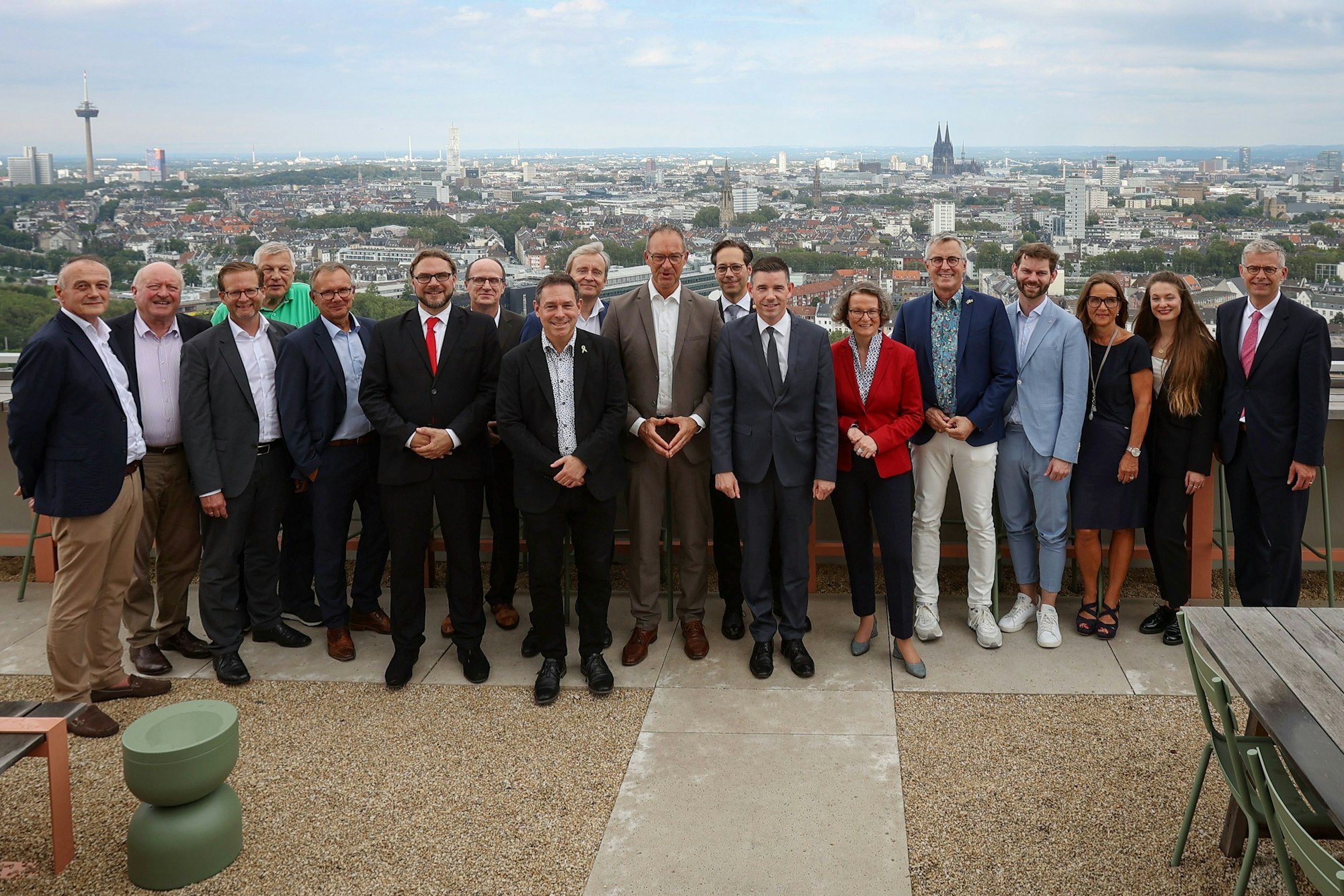 Festakt zum Jubiläum 50 Jahre Uni-Center
u.a. mit NRW-Bauministerin Scharrenbach.