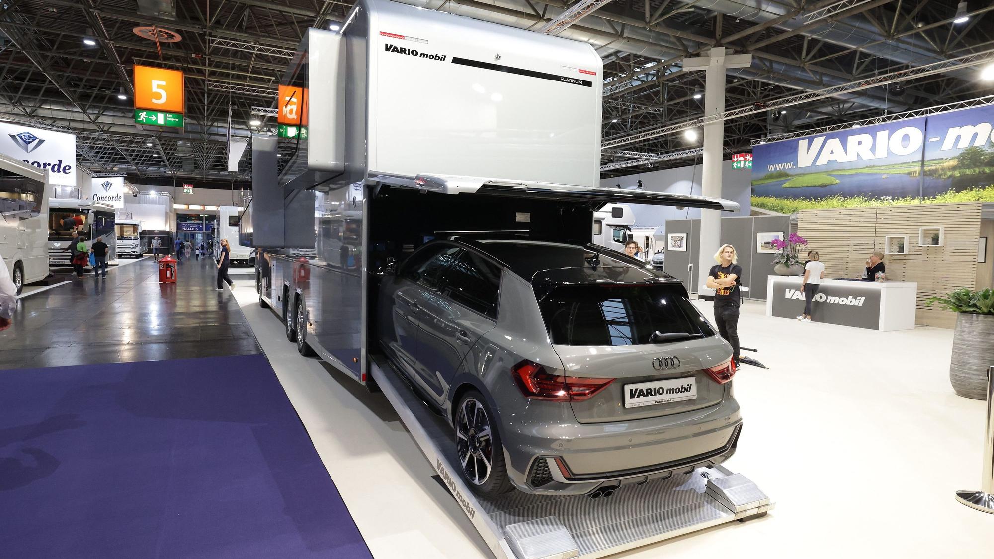 Ein Variomobil mit Heckgarage im Wert von zwei Millionen Euro
