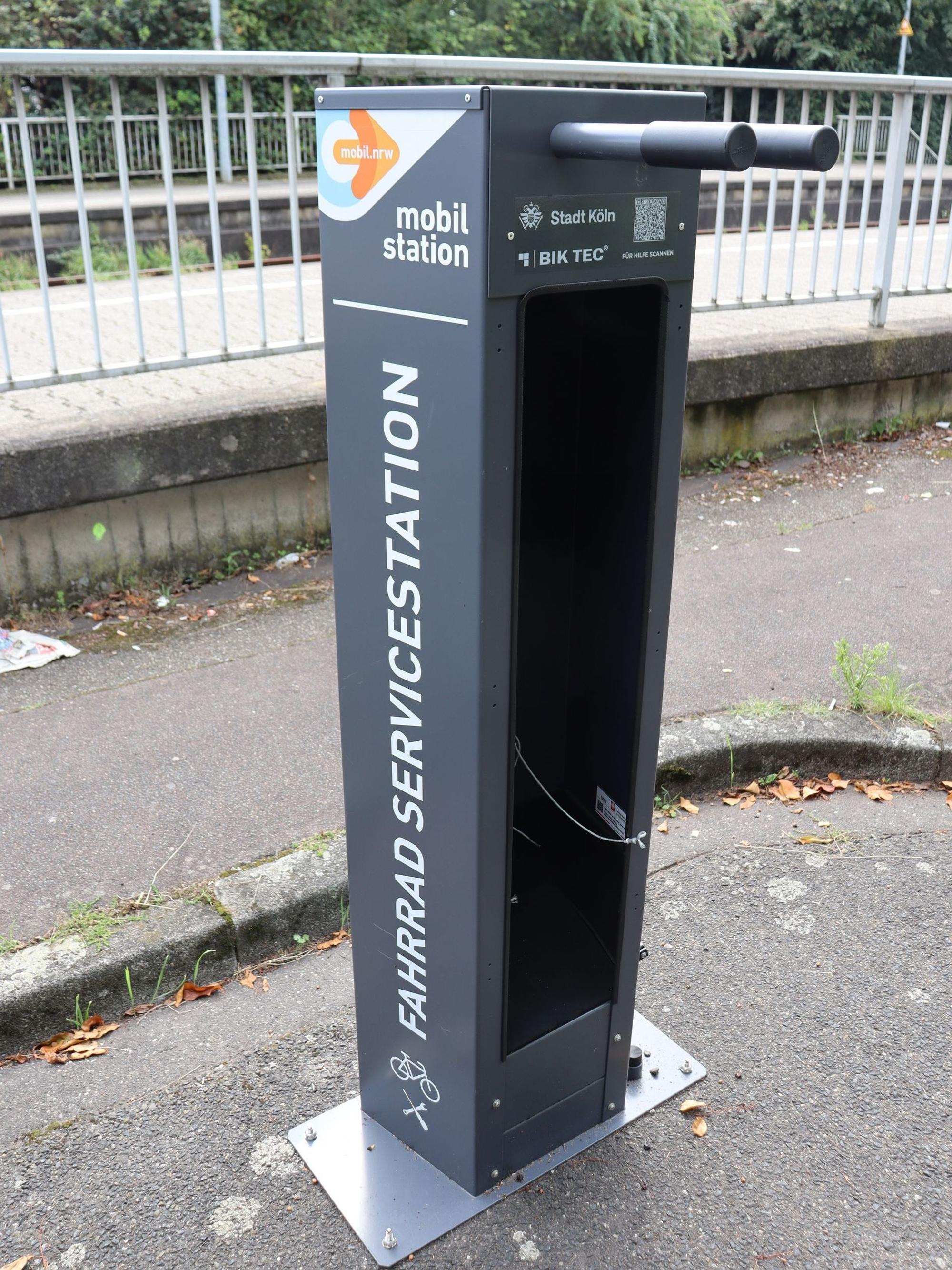 Die leere Reparatursäule.