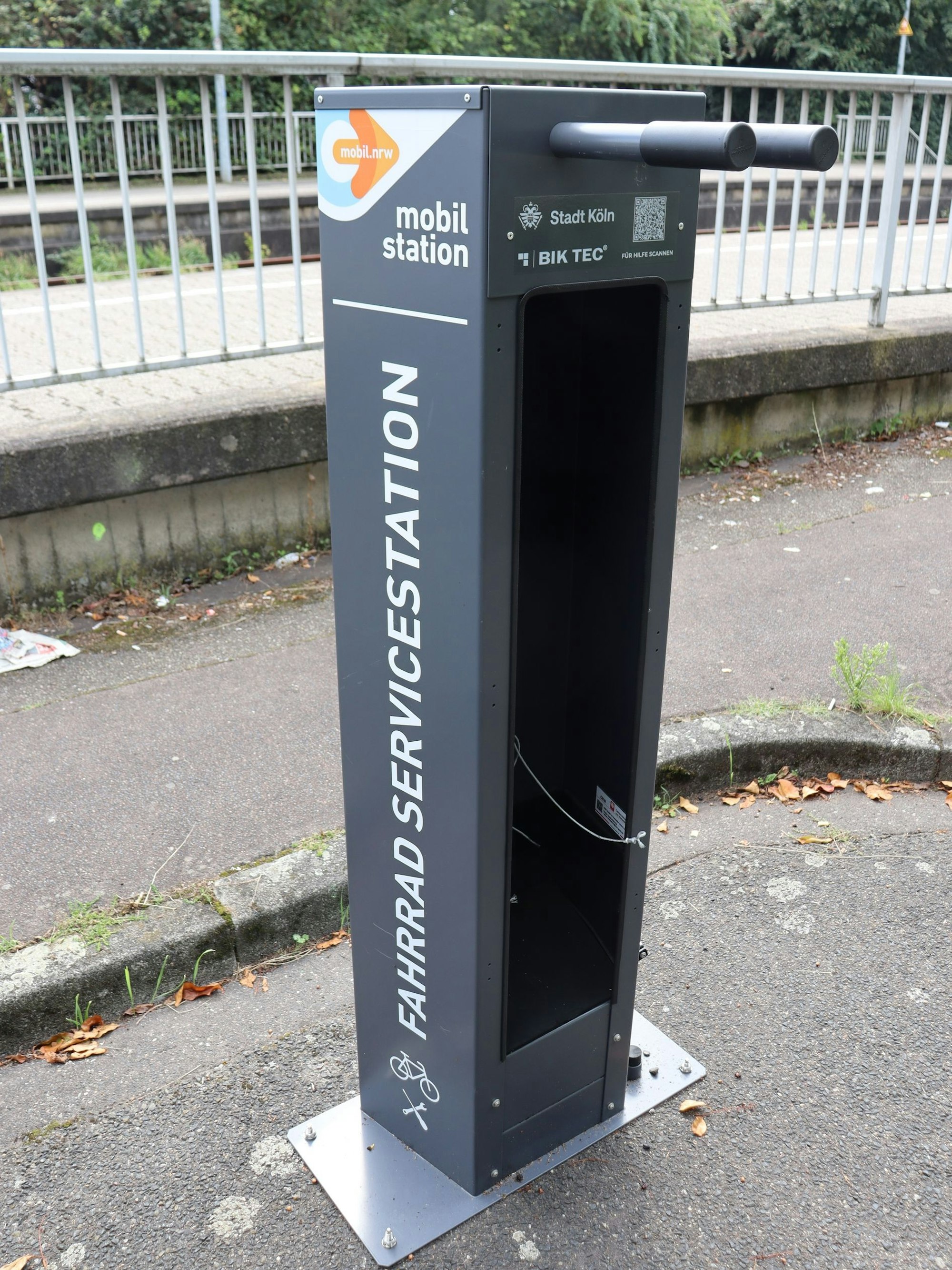 Die leere Reparatursäule.