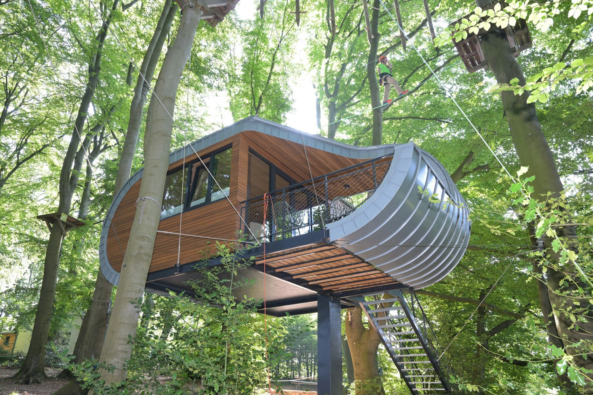 Baumhaus im Kletterwald