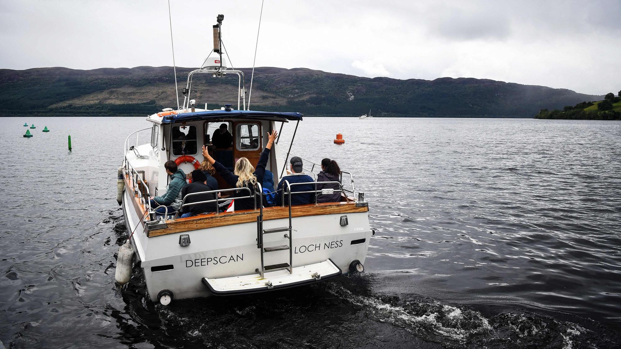 Das Schiff „Deepscan“ des Loch-Ness-Forschungsprojekts nimmt Monsterjäger mit auf eine Suchfahrt auf dem Loch Ness.