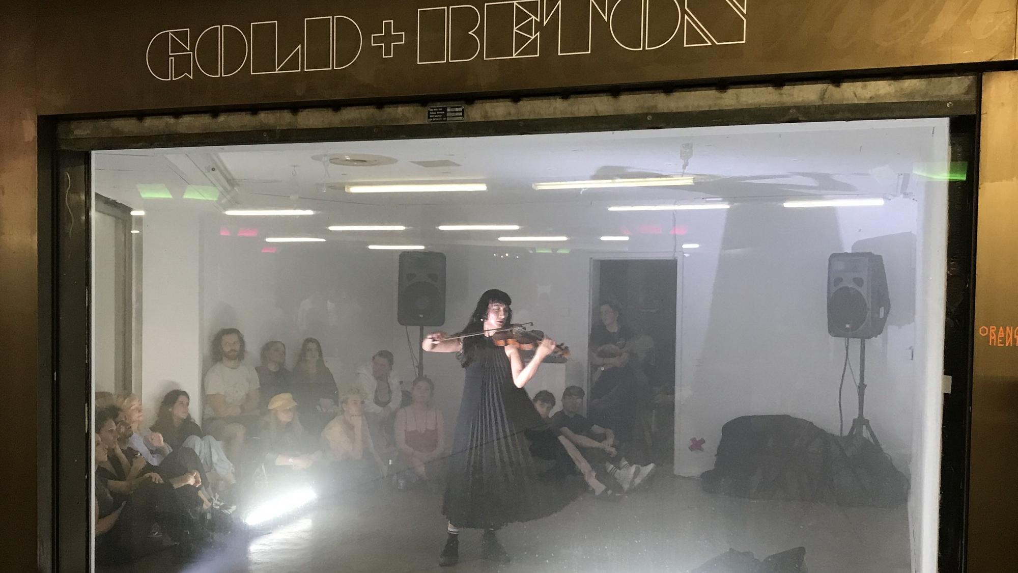 iSaAc Espinoza Hidrobo trat bei dem Festival auf.