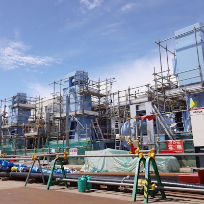 Das Meerwasser zur Verdünnung des aufbereiteten Wassers wird in bestimmten Anlagen hochgepumpt.