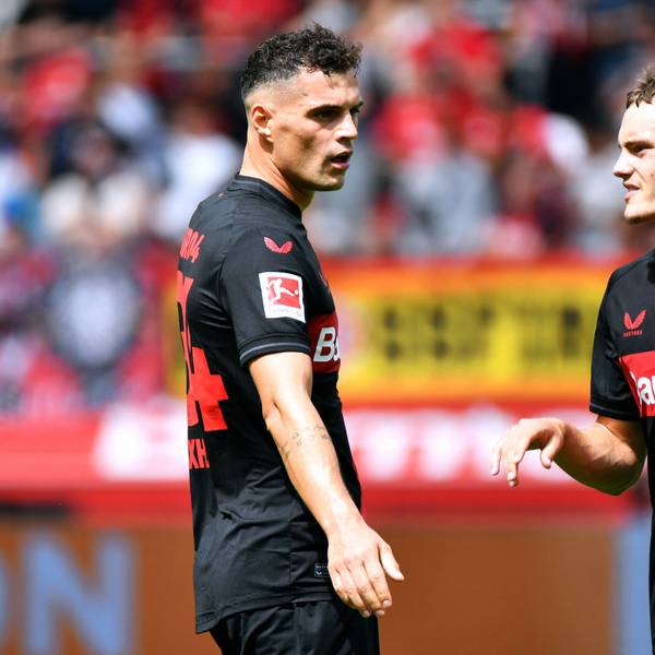 Granit Xhaka (l.) und Florian Wirtz.