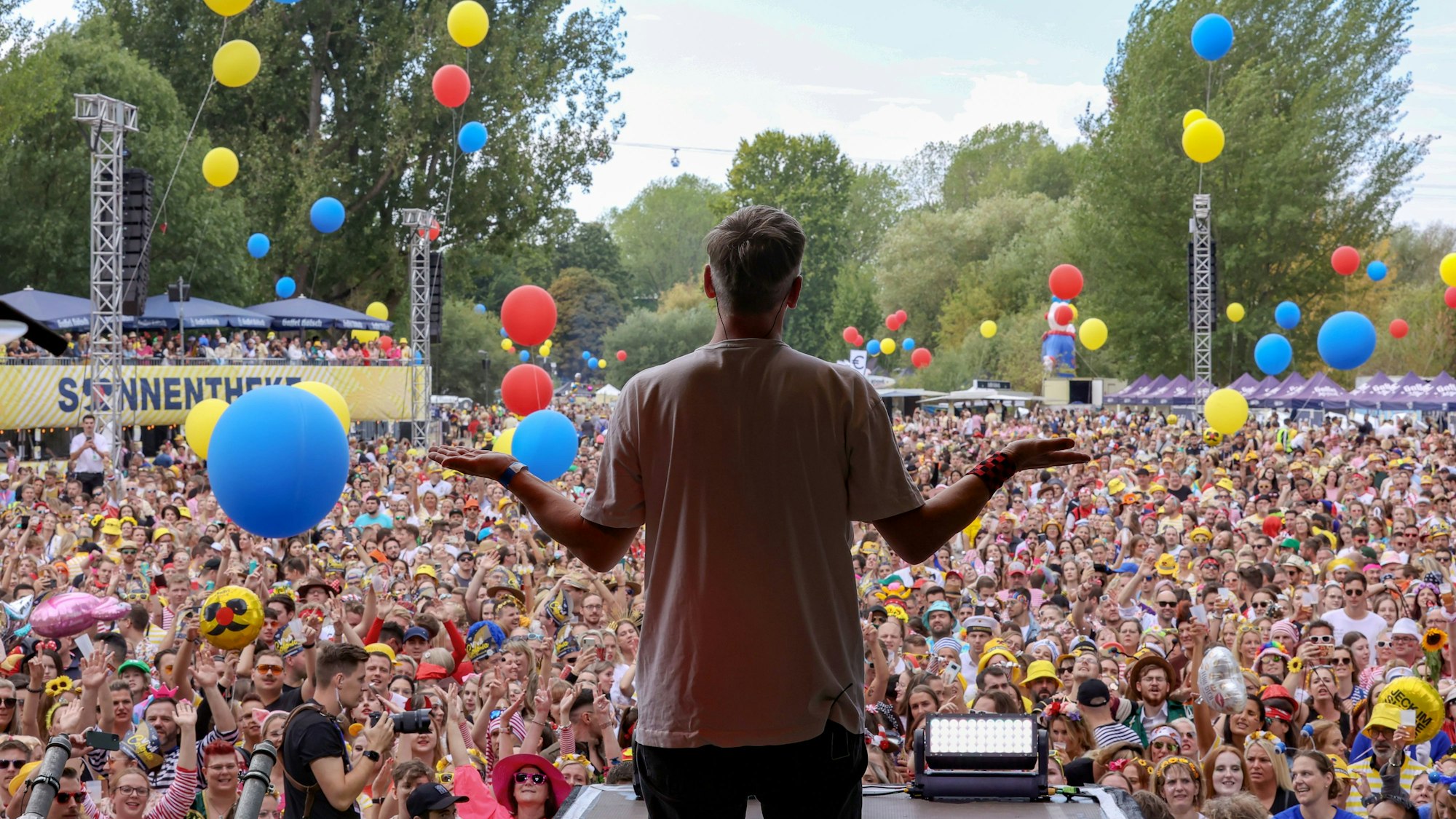 Kasalla auf der Bühne
bei „Jeck im Sunnesching“