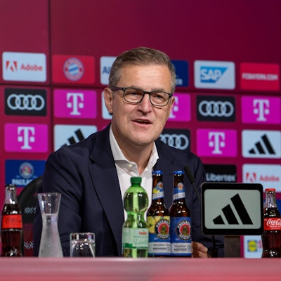Vorstandsvorsitzende des FC Bayern München Jan-Christian Dreesen sieht seinen Verein erneuter Kritik wegen eines Sponsorings ausgesetzt.