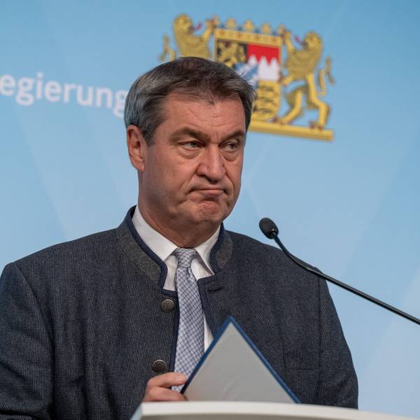 29.08.2023, Bayern, München: Markus Söder (CSU), Ministerpräsident von Bayern, gibt nach dem Sonder-Koalitionsausschuss ein Statement zum Fall des stellvertretenden Ministerpräsidenten Aiwanger. Foto: Peter Kneffel/dpa +++ dpa-Bildfunk +++