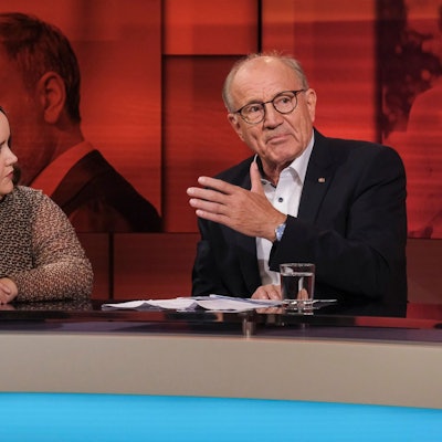 ARD/"hart aber fair" vom 28.08.2023
abgebildete Personen v.l.n.r. Ricarda Lang (DIE GRÜNEN, Bundesvorsitzende), Heinz Hilgers (Ehrenpräsident des Kinderschutzbundes)