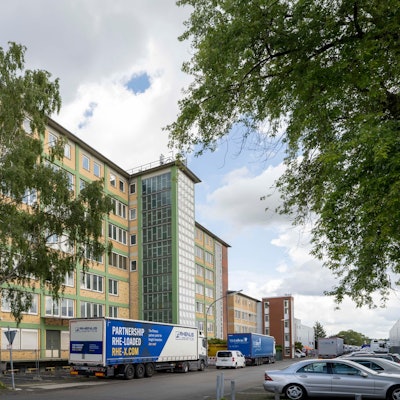 Das Gebäude Delmenhorster Str. 20 in Niehl, die Stadt Köln möchte hier umbauen und ein Kulturraumzentrum Niehl mit Ateliers und Tanzräumen einrichten.